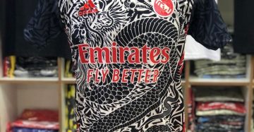 Camiseta do Real Madrid atacado