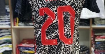 Camiseta do Real Madrid atacado