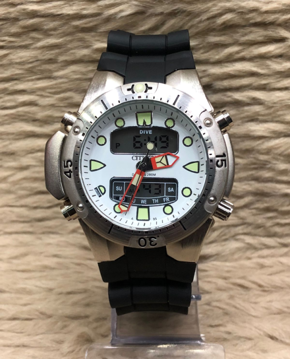 Relógio Citizen Aqualand Funcional Prata e Fundo Branco – Pulseira de Borracha – À PROVA D’ÁGUA
