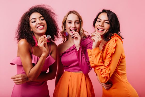 wonderful-female-model-spending-time-with-best-friends.jpg